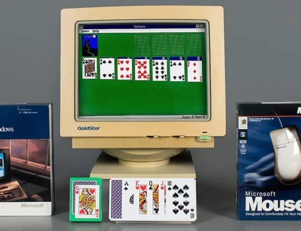 celebrating-30-years-of-microsoft-solitaire-with-those-oh-so-familiar-bouncing-cards-2